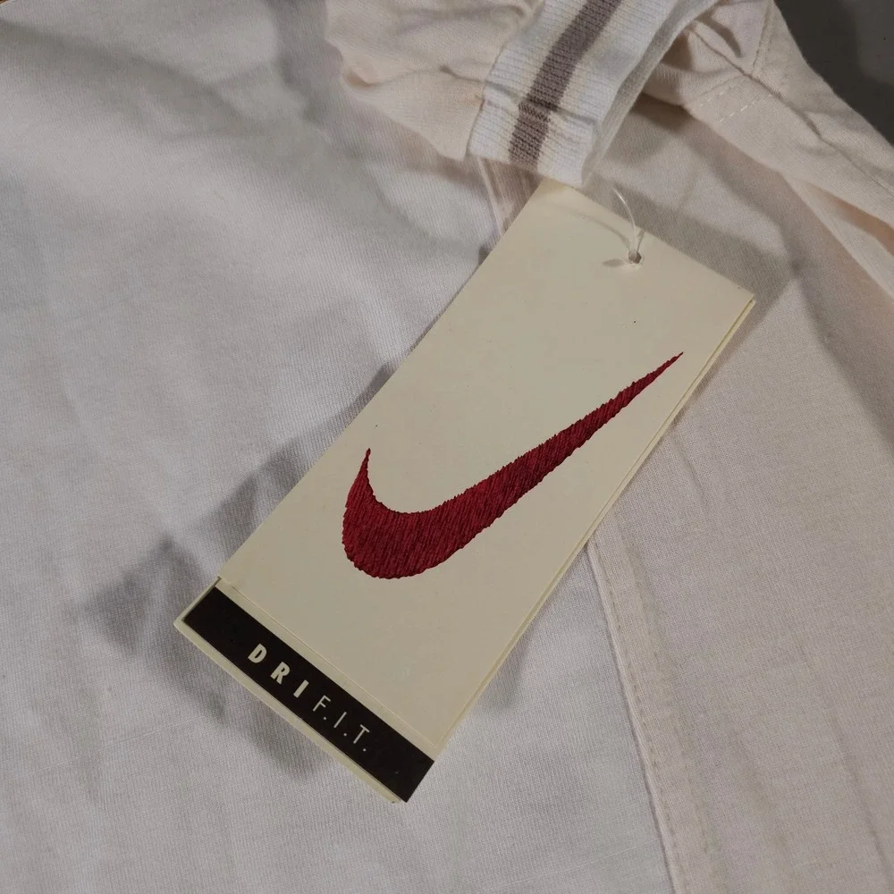 Nike court dri